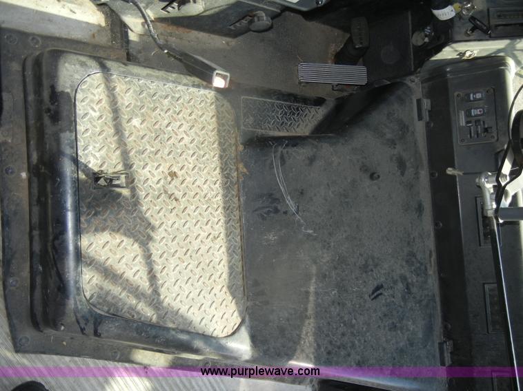 image for item D4496 1997 Thomas Built Saf-T-Liner MVP EF school bus