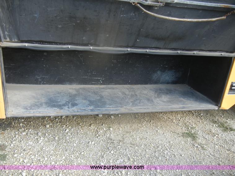 image for item D4496 1997 Thomas Built Saf-T-Liner MVP EF school bus