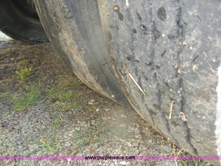 image for item D4496 1997 Thomas Built Saf-T-Liner MVP EF school bus