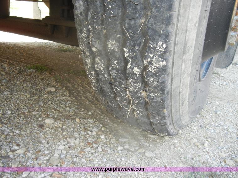 image for item D4496 1997 Thomas Built Saf-T-Liner MVP EF school bus