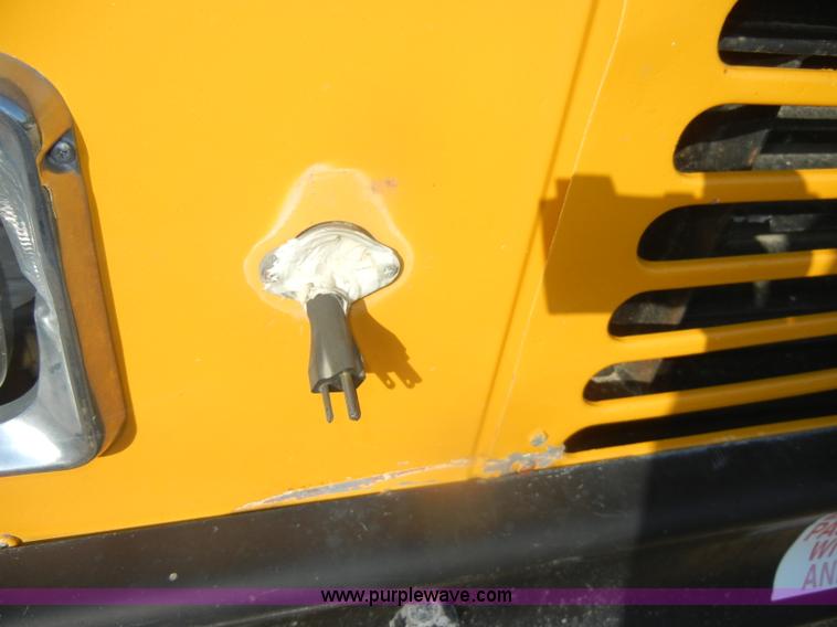 image for item D4496 1997 Thomas Built Saf-T-Liner MVP EF school bus