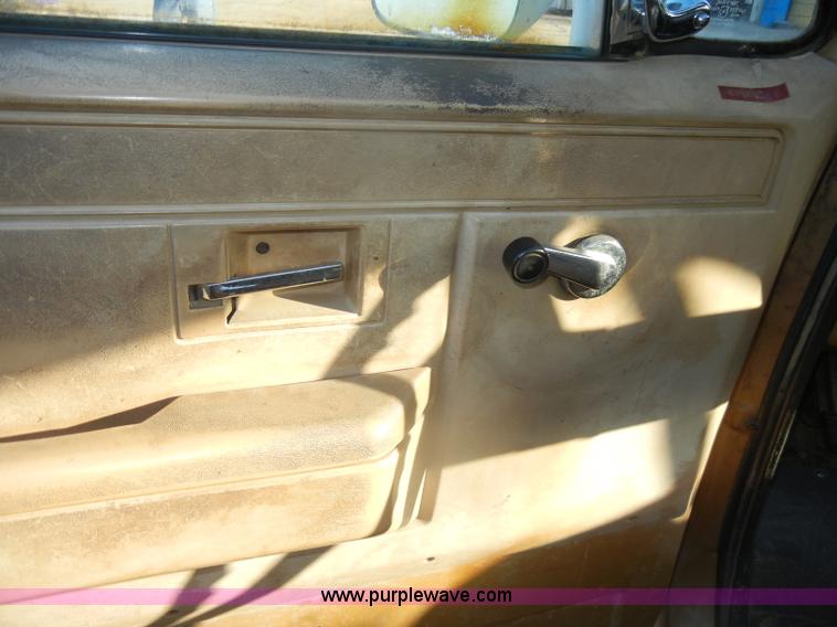 image for item D4613 1985 Chevrolet C1500 Custom Deluxe pickup truck