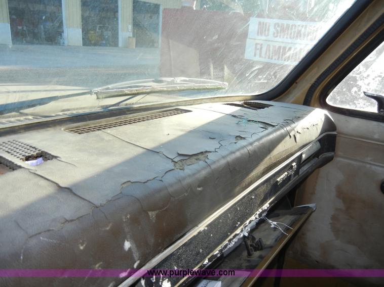 image for item D4613 1985 Chevrolet C1500 Custom Deluxe pickup truck