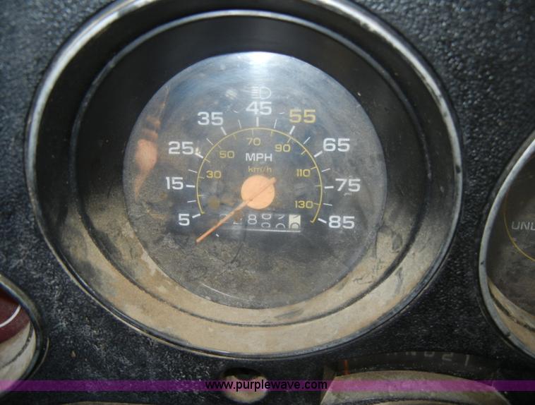 image for item D4613 1985 Chevrolet C1500 Custom Deluxe pickup truck