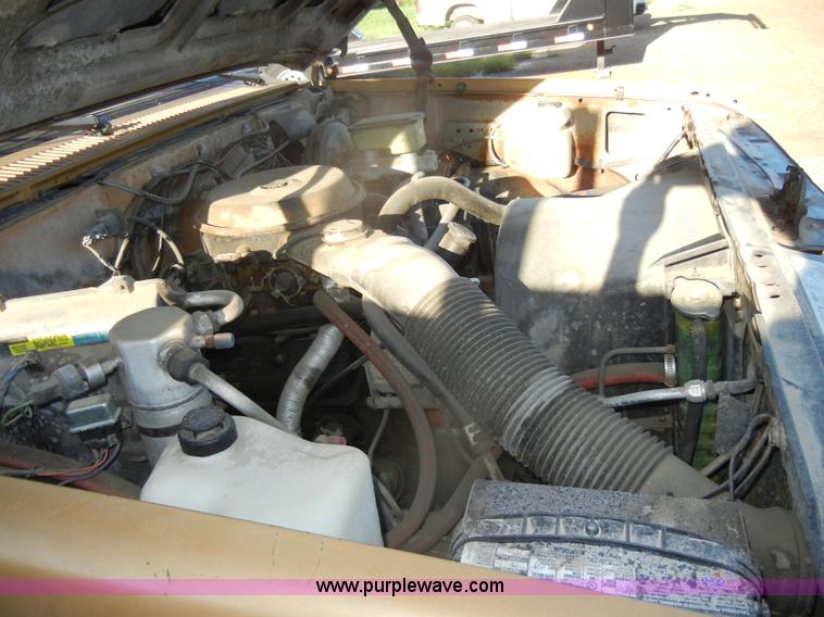 image for item D4613 1985 Chevrolet C1500 Custom Deluxe pickup truck