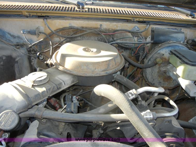 image for item D4613 1985 Chevrolet C1500 Custom Deluxe pickup truck