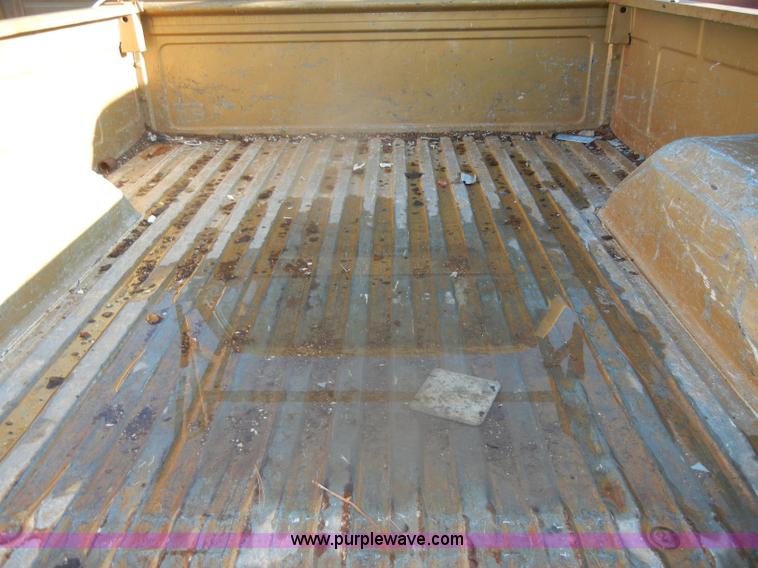 image for item D4613 1985 Chevrolet C1500 Custom Deluxe pickup truck