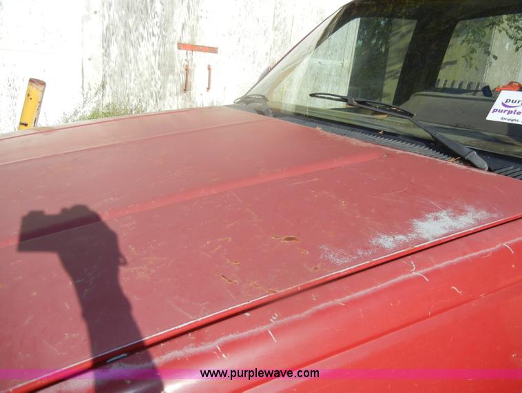 image for item D4616 1989 GMC Sierra 1500 SL pickup truck