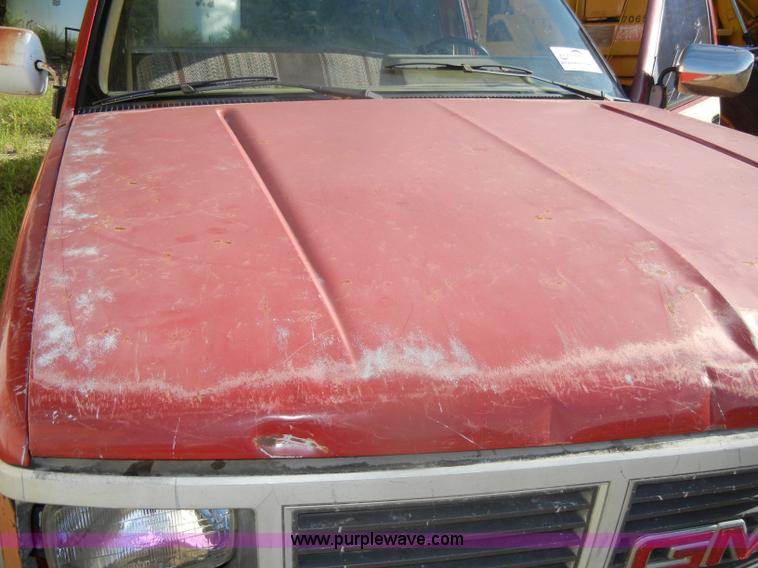 image for item D4616 1989 GMC Sierra 1500 SL pickup truck