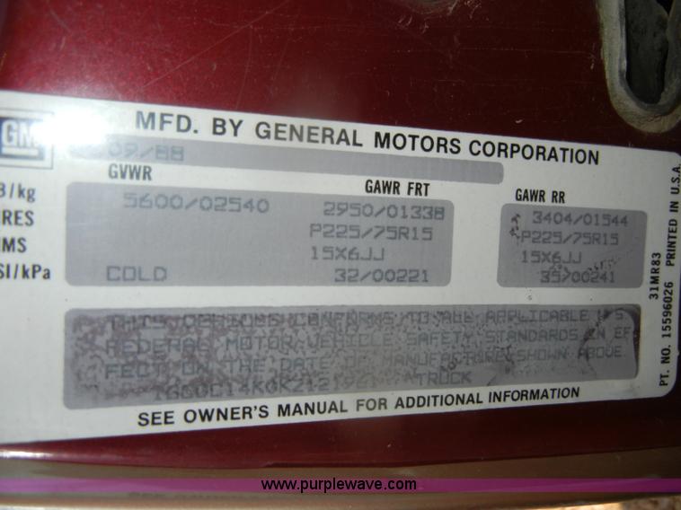 image for item D4616 1989 GMC Sierra 1500 SL pickup truck