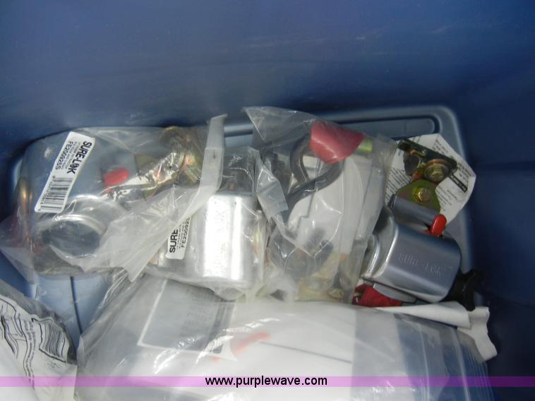 image for item D4999 2005 Ford E450 Super Duty shuttle bus