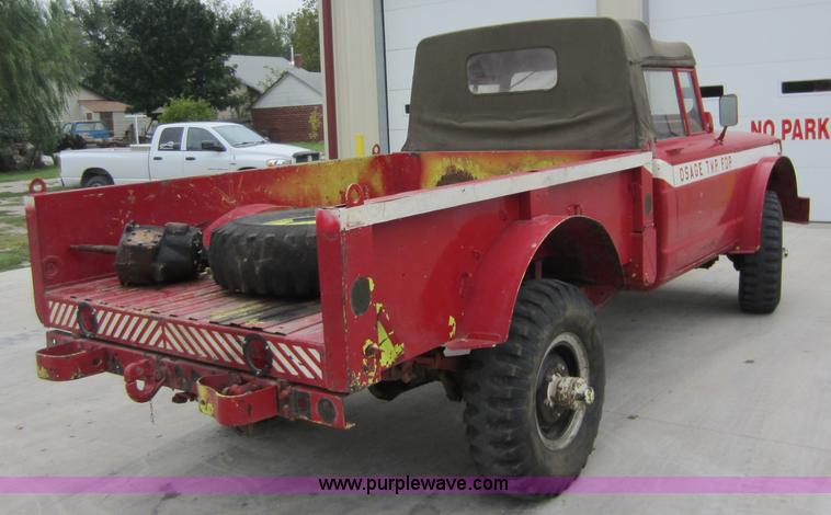 image for item D5646 1967 Kaiser Jeep pickup truck