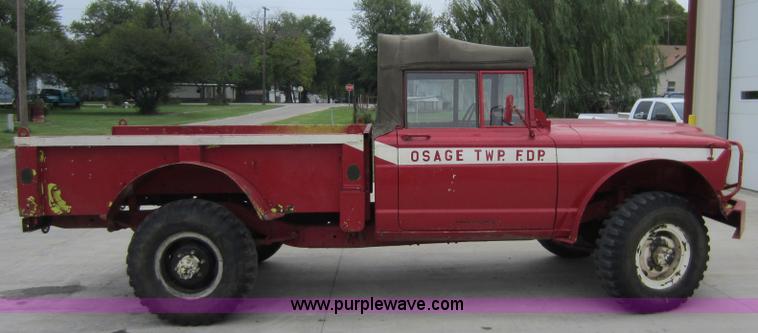 image for item D5646 1967 Kaiser Jeep pickup truck