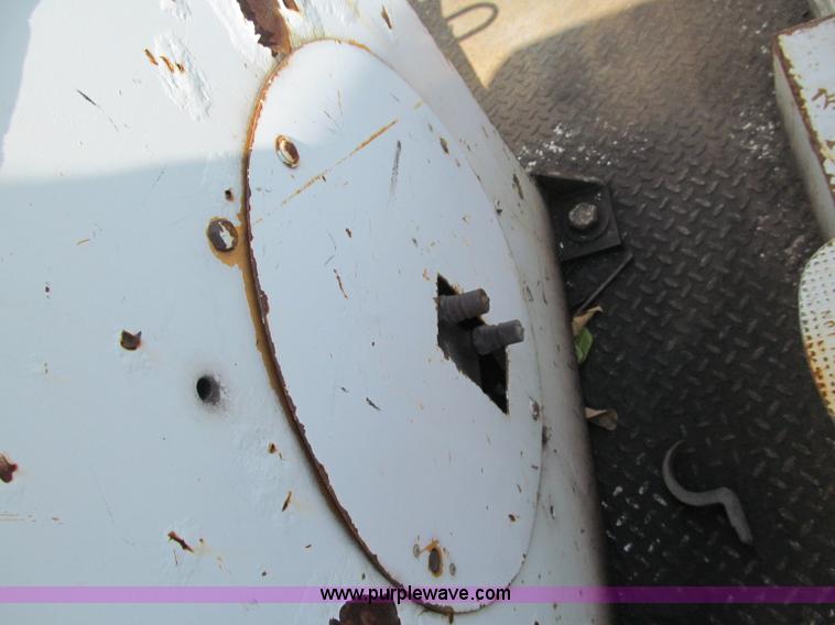 image for item E2147 2003 Ford F550 XL Super Duty bucket truck