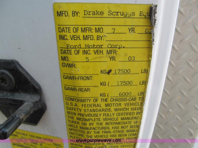 image for item E2147 2003 Ford F550 XL Super Duty bucket truck