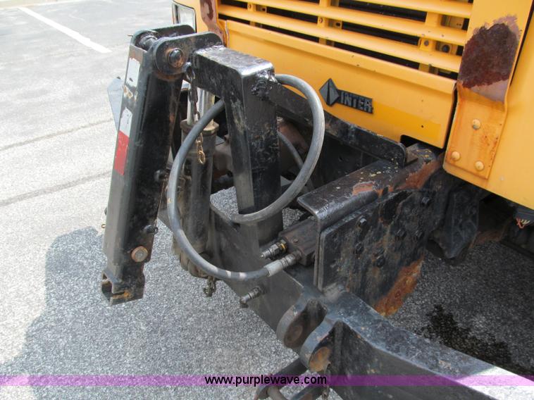 image for item E2149 2001 International 4900 dump truck