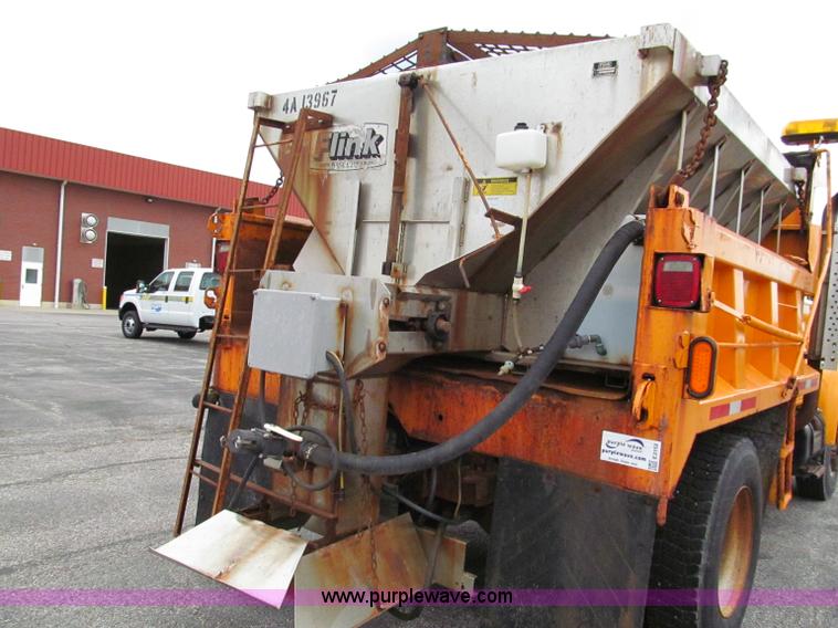 image for item E2152 1996 International 4900 dump truck