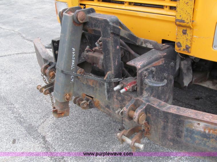 image for item E2154 1999 International 4900 dump truck