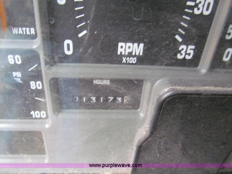 image for item E2155 1998 International 4900 dump truck