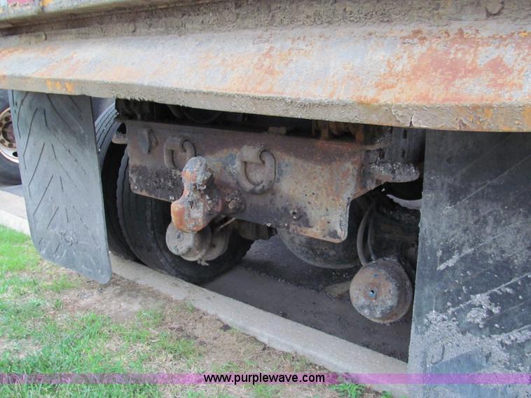 image for item E2155 1998 International 4900 dump truck