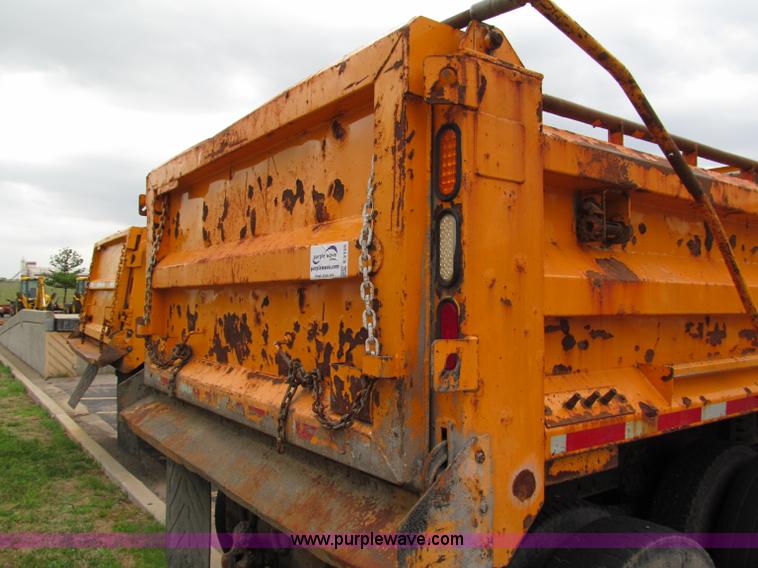 image for item E2155 1998 International 4900 dump truck