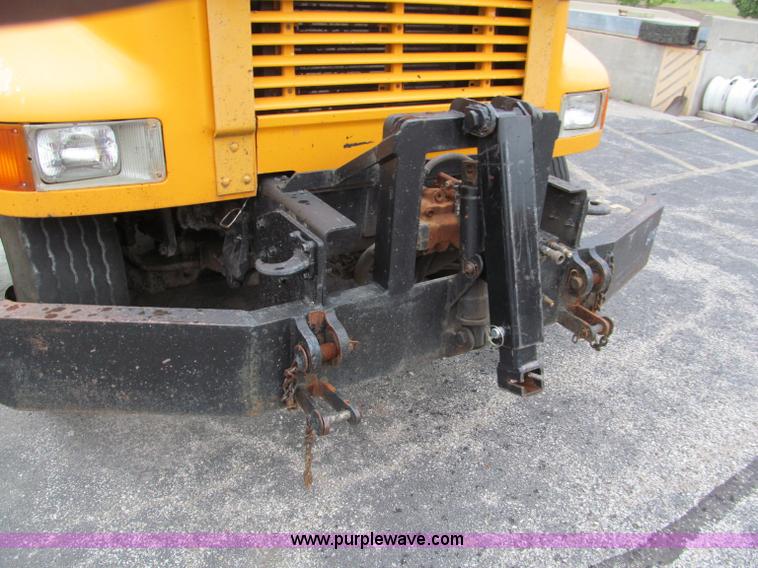 image for item E2156 1999 International 4900 dump truck