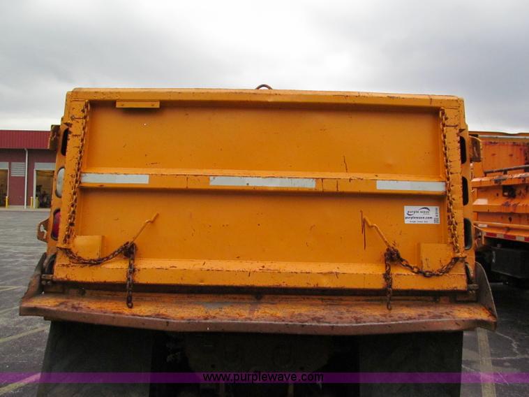 image for item E2156 1999 International 4900 dump truck