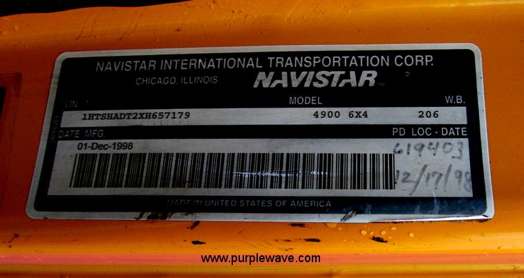 image for item E2156 1999 International 4900 dump truck