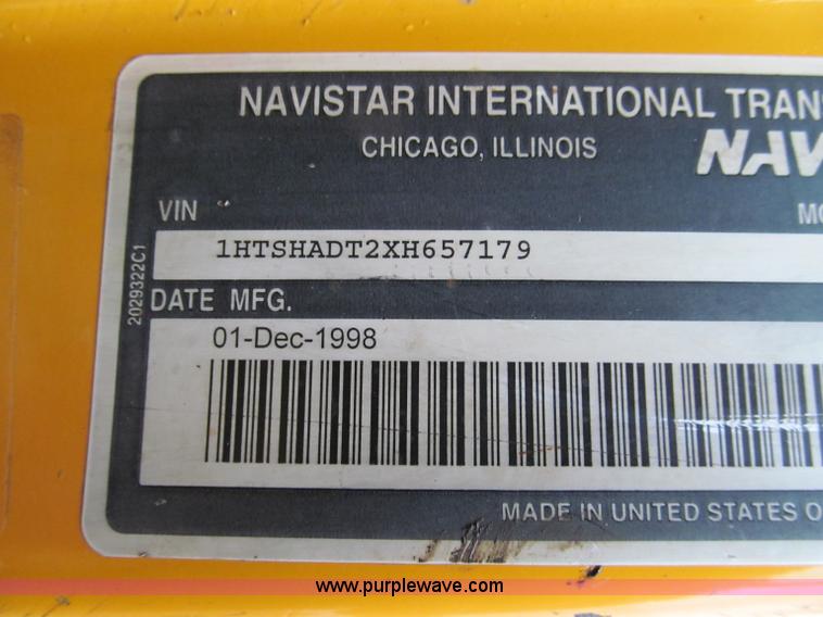 image for item E2156 1999 International 4900 dump truck