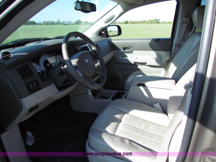 image for item E8037 2005 Dodge Durango Limited SUV