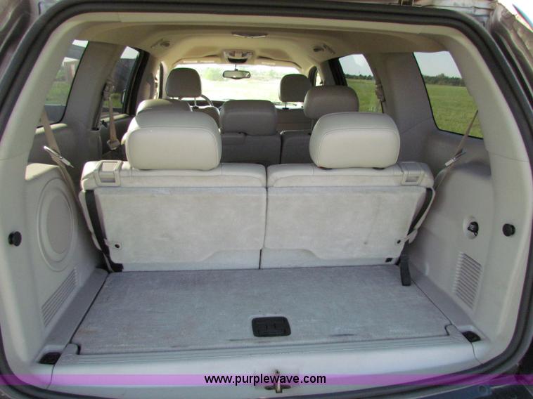 image for item E8037 2005 Dodge Durango Limited SUV