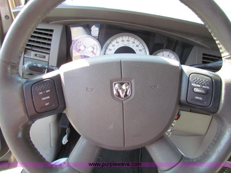 image for item E8037 2005 Dodge Durango Limited SUV