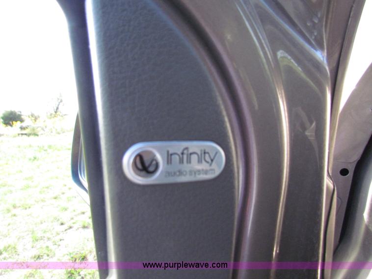 image for item E8037 2005 Dodge Durango Limited SUV