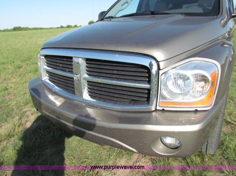 image for item E8037 2005 Dodge Durango Limited SUV