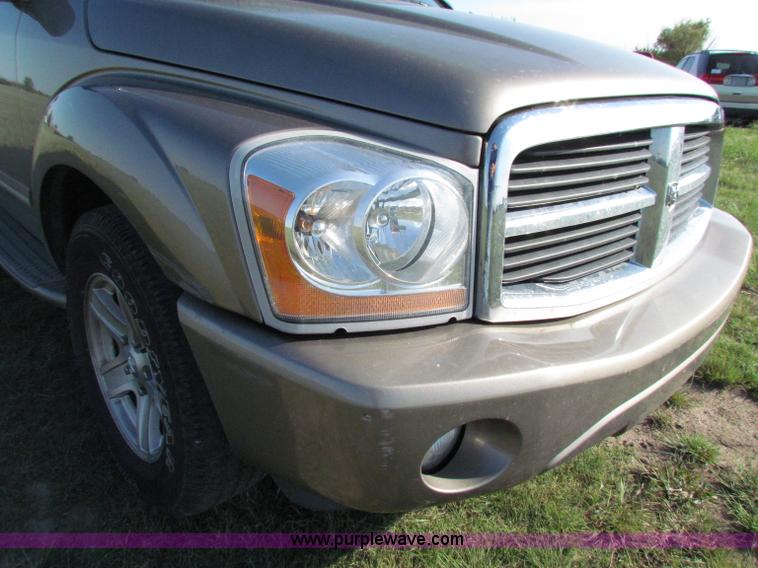 image for item E8037 2005 Dodge Durango Limited SUV