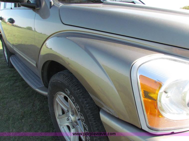 image for item E8037 2005 Dodge Durango Limited SUV