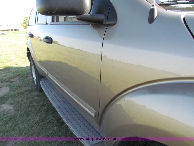 image for item E8037 2005 Dodge Durango Limited SUV