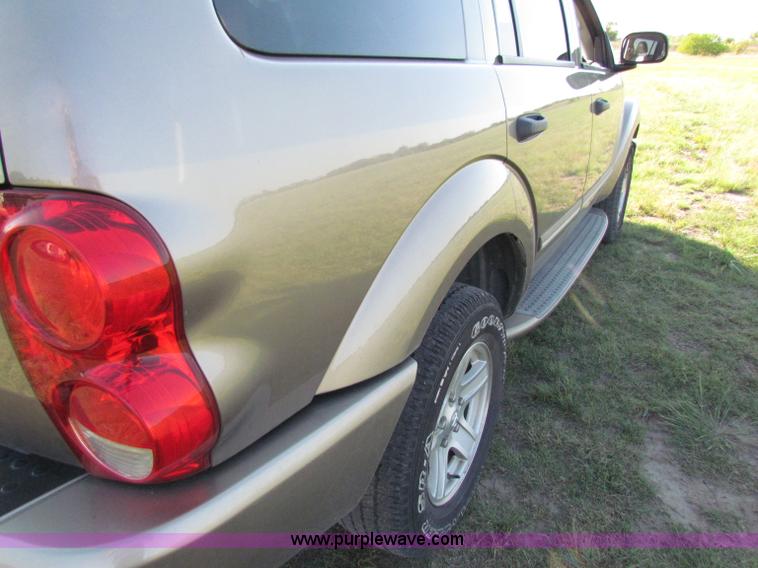 image for item E8037 2005 Dodge Durango Limited SUV