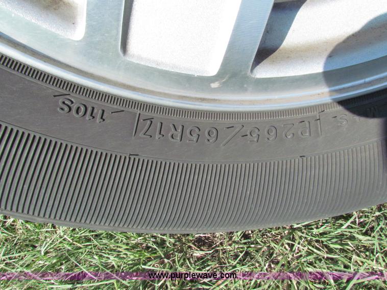 image for item E8037 2005 Dodge Durango Limited SUV