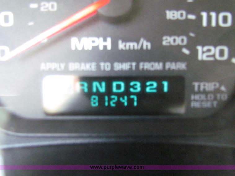 image for item E8040 2004 Chevrolet Impala