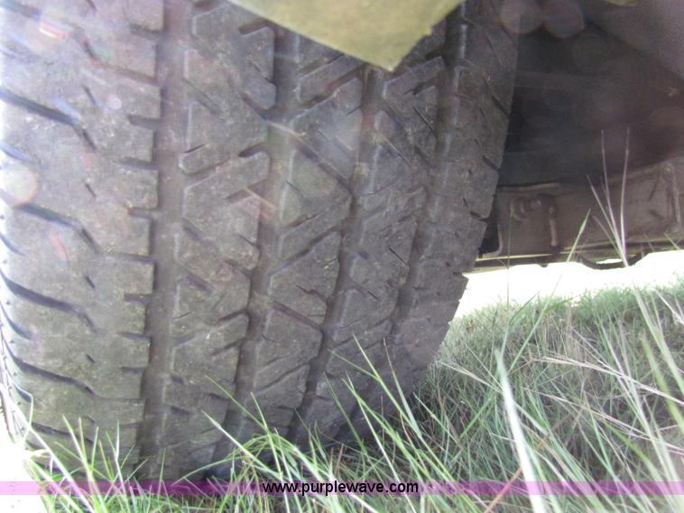 image for item E8040 2004 Chevrolet Impala