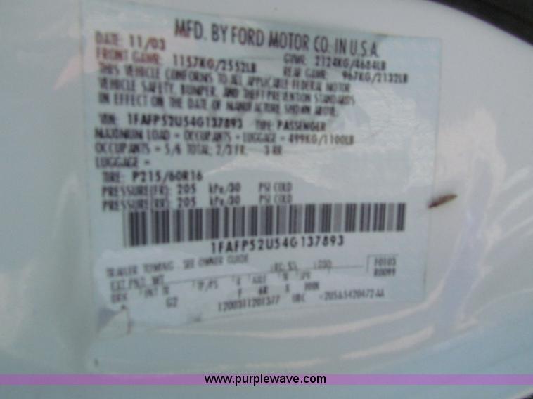 image for item E8041 2004 Ford Taurus LX