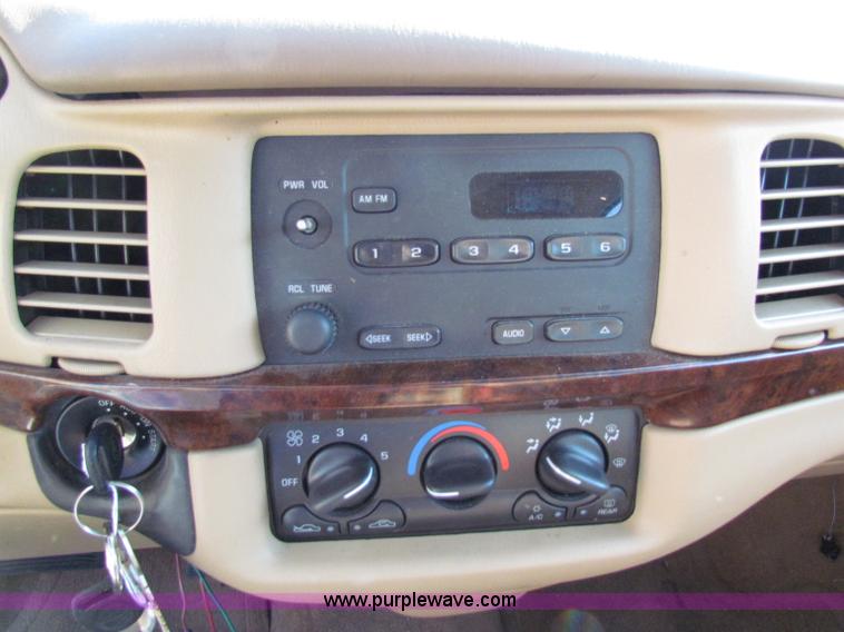 image for item E8042 2000 Chevrolet Impala