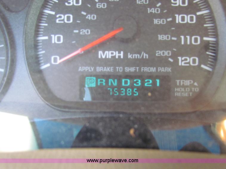 image for item E8042 2000 Chevrolet Impala