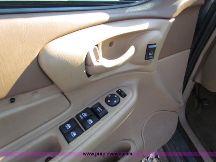 image for item E8042 2000 Chevrolet Impala