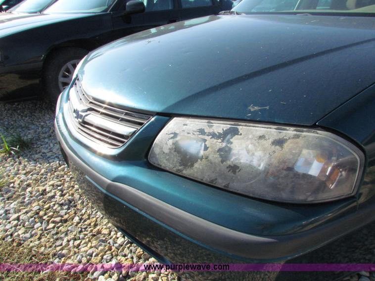 image for item E8042 2000 Chevrolet Impala