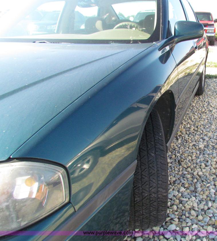 image for item E8042 2000 Chevrolet Impala