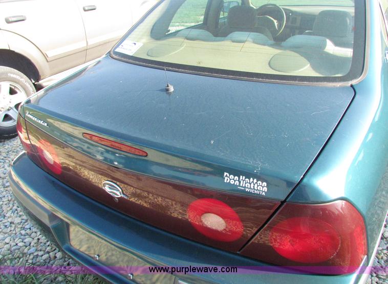 image for item E8042 2000 Chevrolet Impala