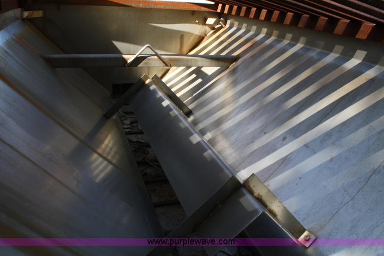 image for item F2534 Monroe stainless steel spreader