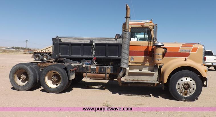 image for item F6018 1979 Kenworth semi truck